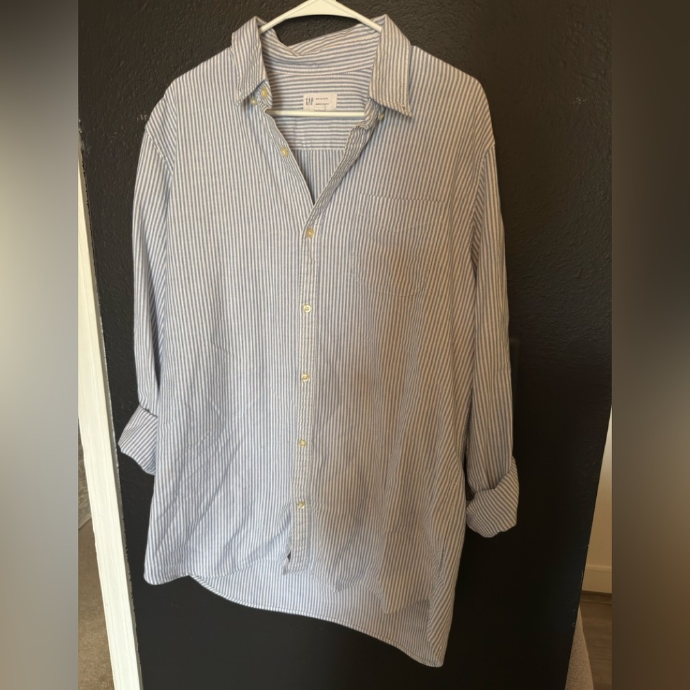 GAP Blue Casual Button Down Shirt